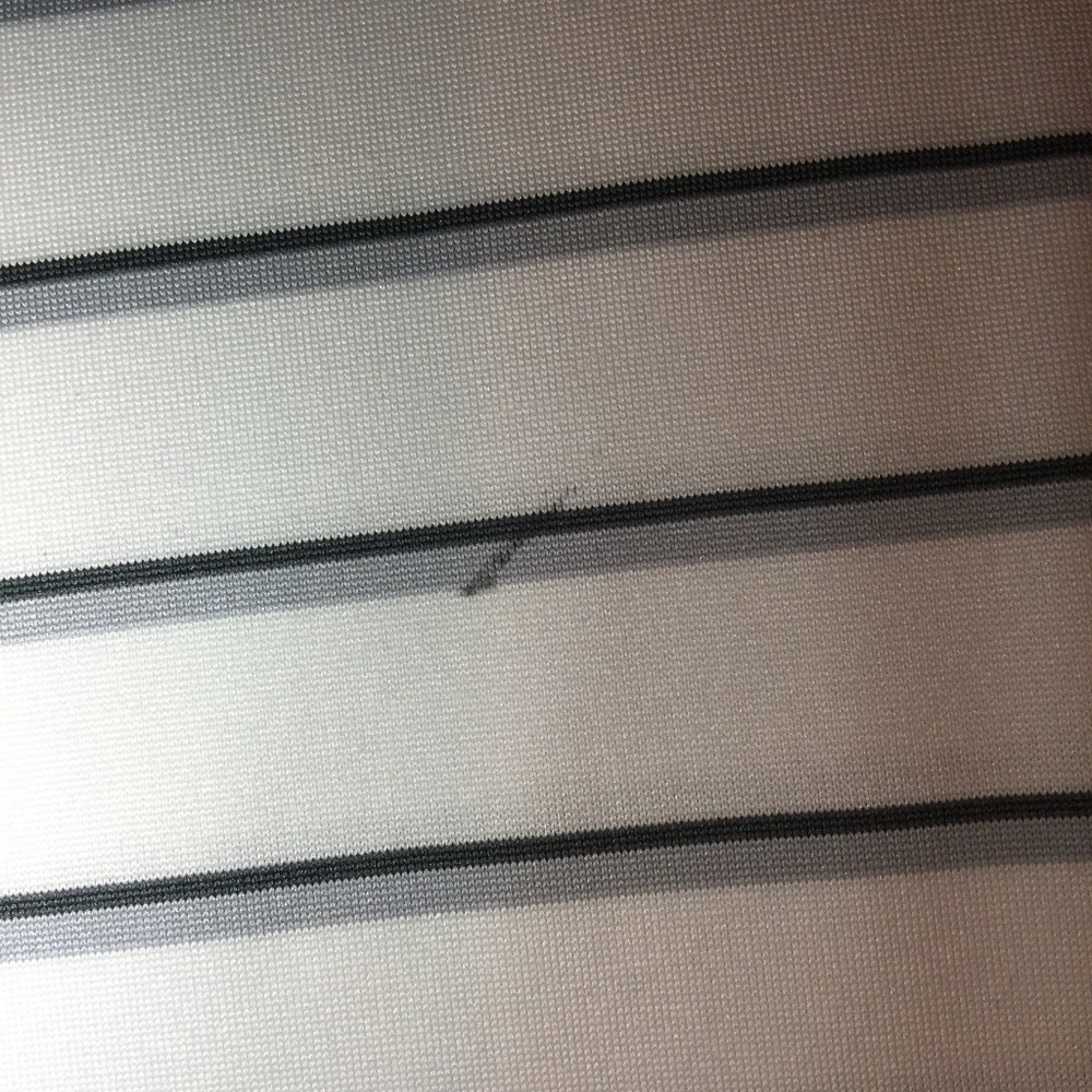 UNDER ARMOUR POLO SHIRT SIZE XXL (SMALL INK STAIN AS SHOWN IN PHOTO) - Picture 6 of 9